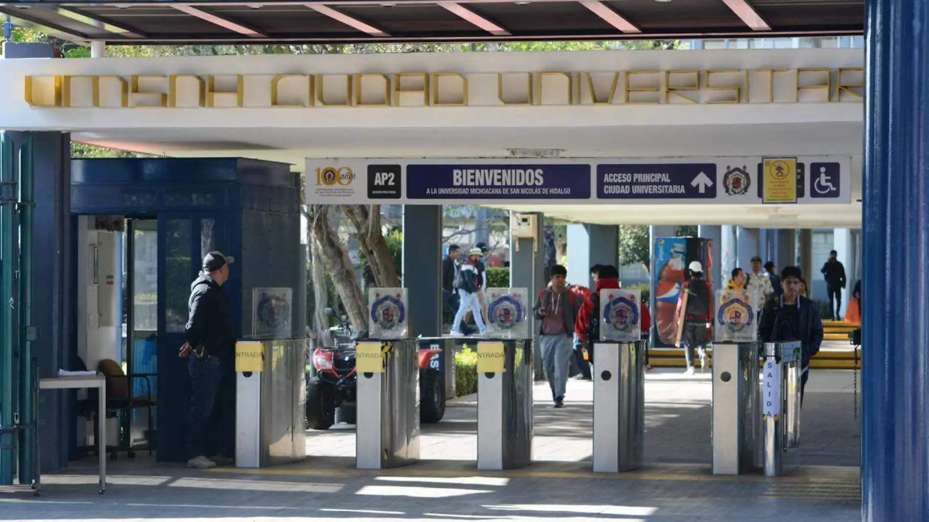 Entrada a Ciudad Universitaria UMSNH